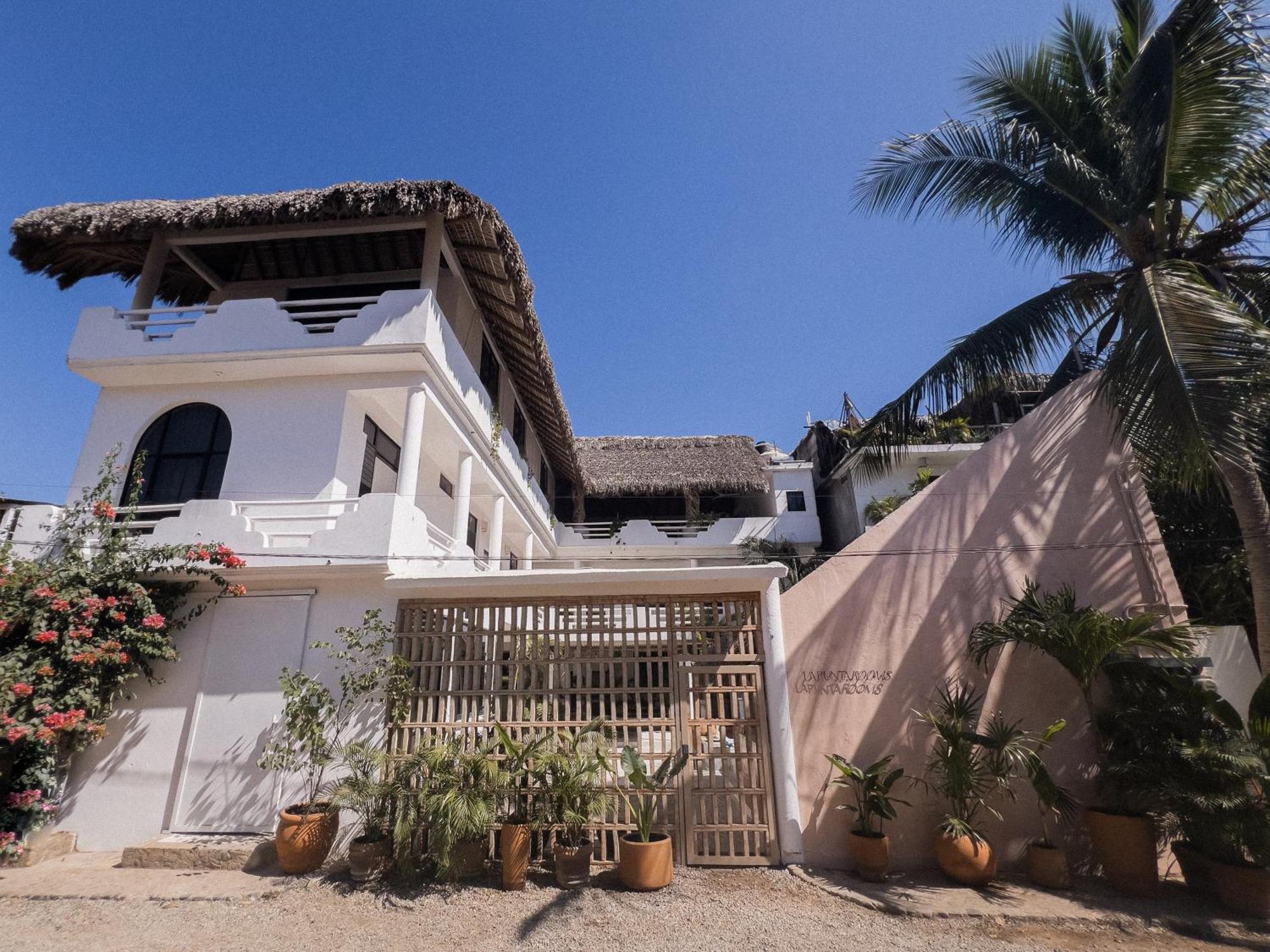 La Punta Rooms Brisas de Zicatela Ngoại thất bức ảnh