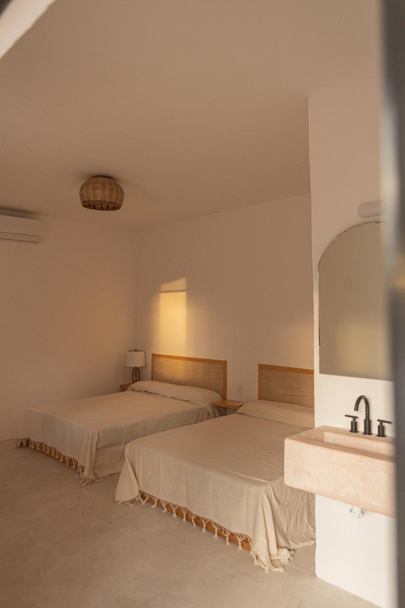 La Punta Rooms Brisas de Zicatela Ngoại thất bức ảnh